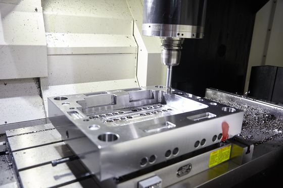 CNC মেশিনিং Mazak ইনজেকশন ছাঁচ বেস ASTM 1050 JIS S50C