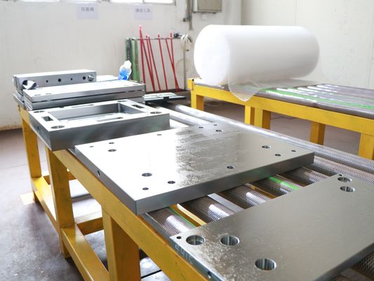 CNC ডোবা স্ক্রু হেড যথার্থ Dme ছাঁচ বেস সহজ disassembly সমাবেশ