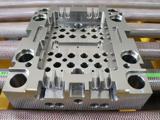 ASTM 1050 JIS S50c DIN CK53 মোল্ড বেস স্ট্যান্ডার্ড 140-170 কঠোরতা